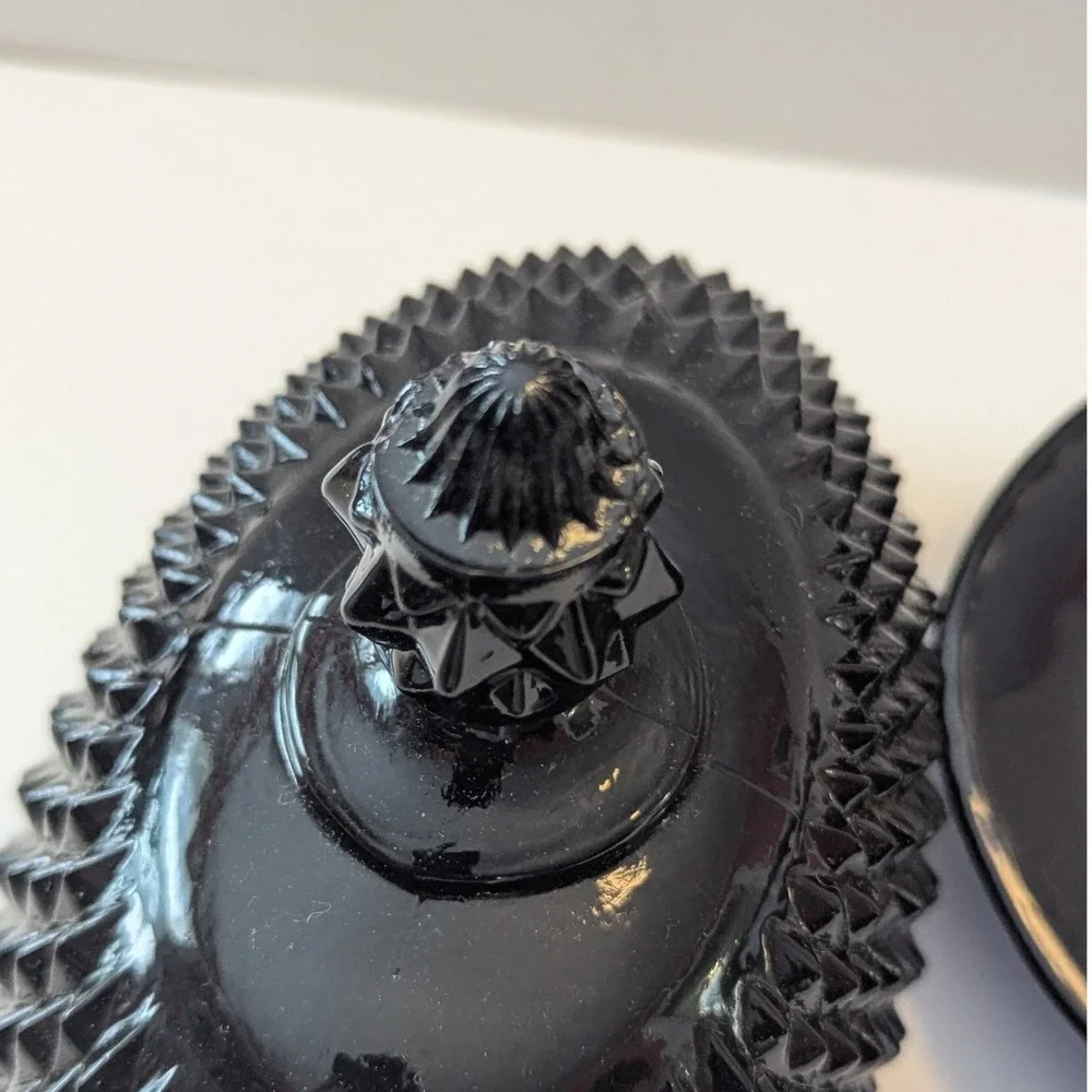 Vintage 1970s Tiara Indiana Cameo Black Diamond Point Butter Keeper